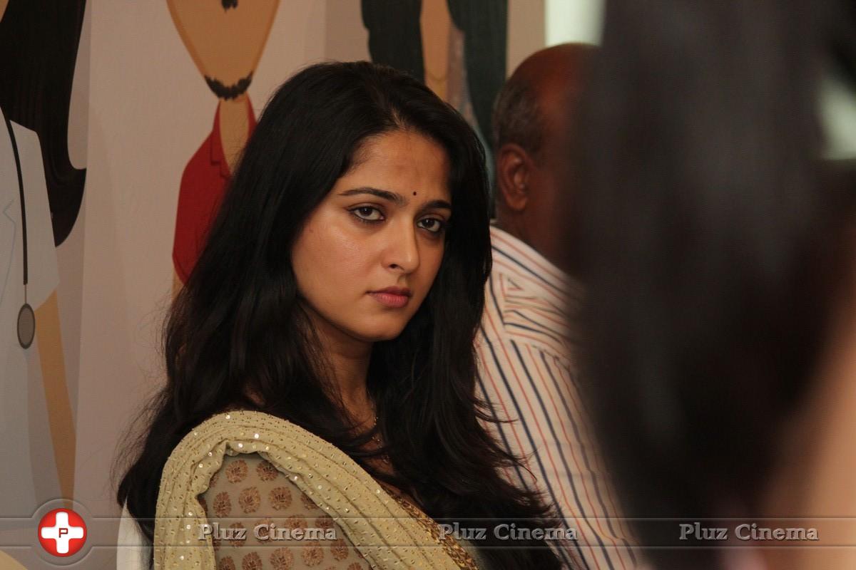 Anushka Shetty - Anushka Shetty at TeachAids Press Meet Stills | Picture 652078